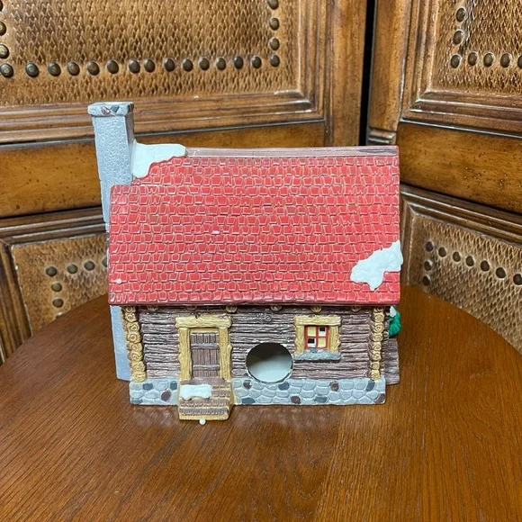 Dept 56 Pinewood Log Cabin. - Picture 3 of 6